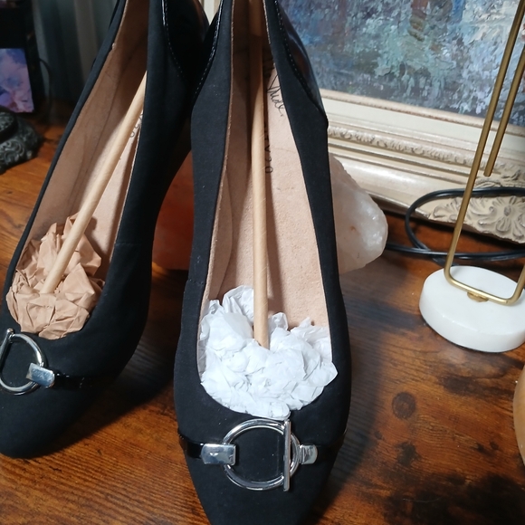 Life Stride Black Kitten Wedge 9.5 W Heels - Picture 3 of 11